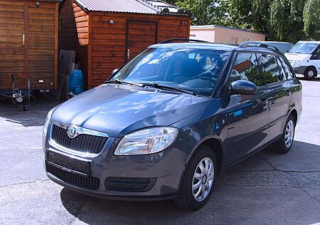 Skoda Fabia Combi 1.4l Ambiente 2- Hand scheckheft