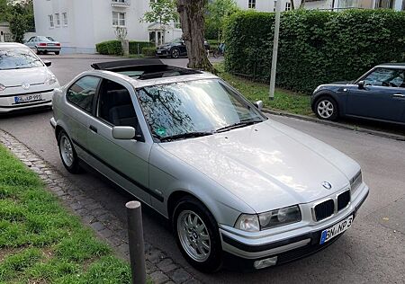 BMW 316i Compact Comfort Edition | Open Air Faltdach