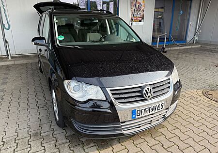VW Touran Volkswagen 2.0 TDI 103kW DSG DPF -