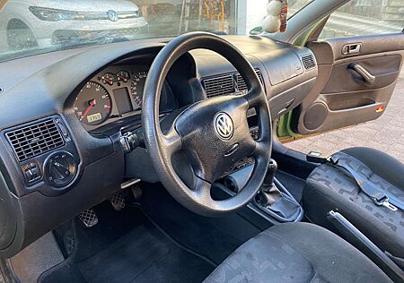 VW Golf Volkswagen 1.6 Basis Basis