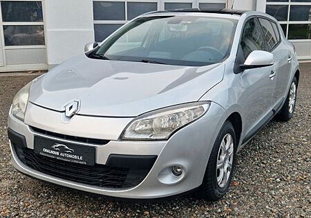 Renault Megane III *NAVI*PANO*LM*1.Hand