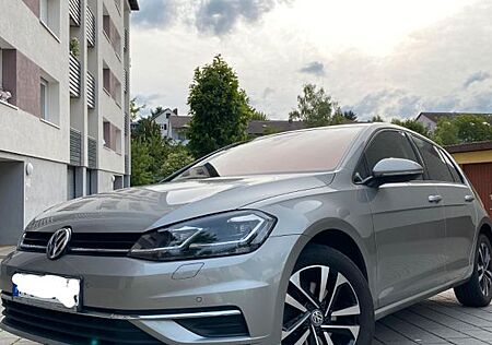 VW Golf Volkswagen 1.6 TDI DSG Comfortline / DIS. PRO
