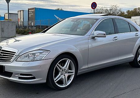 Mercedes-Benz S 350 V6 CGI AMG/ Voll.......