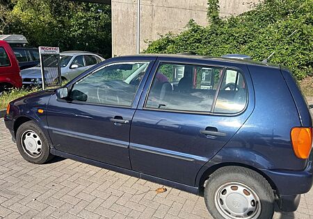 VW Polo Volkswagen 1.6 Basis