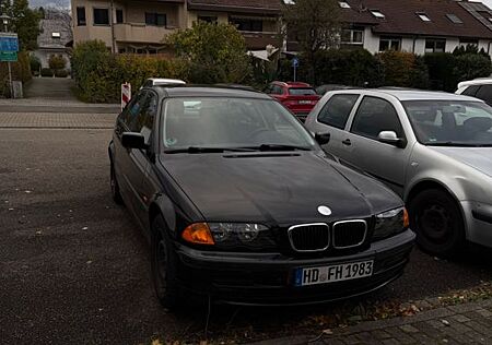 BMW 318i -