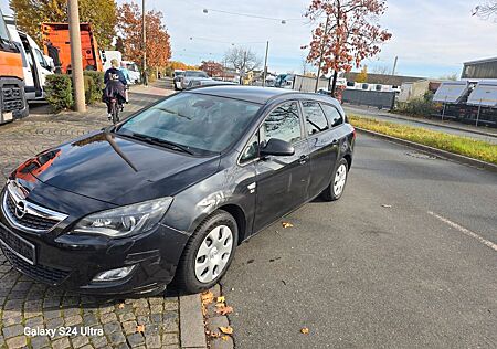 Opel Astra J Sports Tourer 150 Jahre