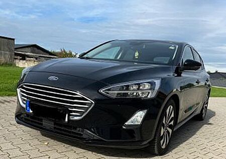 Ford Focus 1,0 EcoBoost 92kW Cool & Connect Cool ...