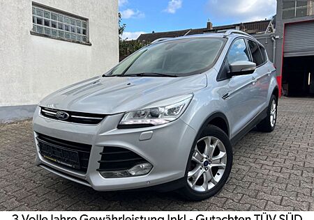 Ford Kuga TITANIUM-4x4-AUTOM-NAVI-DAB-LEDER-BI XENON