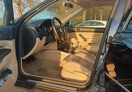 VW Bora Volkswagen 2.8L V6 4Motion
