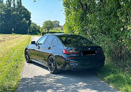 BMW 330i M Sport Automatic M Sport Shadow Line 19