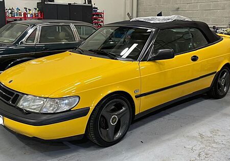 Saab 900 Mellow Yellow Cabriolet SE 2.0 Turbo