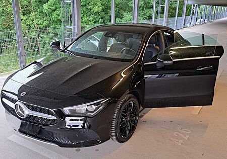 Mercedes-Benz CLA 180 CLA 180d Edition | 2020 | Schwarz