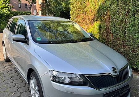 Skoda Rapid 1.6 TDI Joy Spaceback