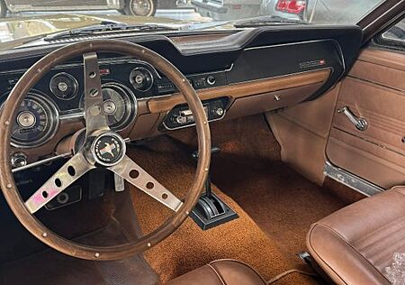 Ford Mustang , Klassiker im Top Zustand!