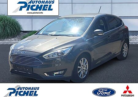 Ford Focus Titanium 5T XENON WINTERPAKET NAVI PPS VO+