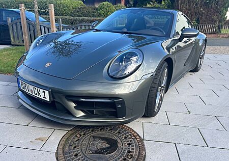 Porsche 992 Carrera 4S Coupé, Garantie, Scheckheft