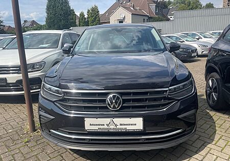VW Tiguan Volkswagen Navi LED Leichtmetall Sitzh Klima 1.Hand
