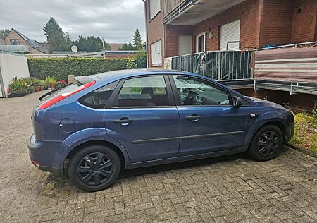 Ford Focus 1,6 Style Autom. Style