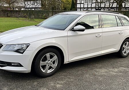 Skoda Superb 2.0 TDI Ambition Combi