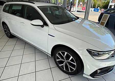 VW Passat Variant Volkswagen GTE