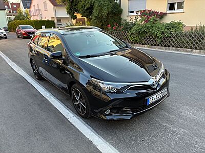 Toyota Auris Touring Sports Touring Sports Hybrid 1...