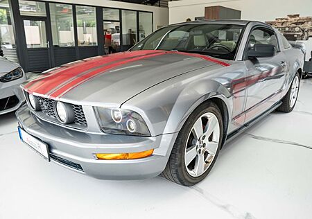 Ford Mustang V6 LEDER KLIMA ALU