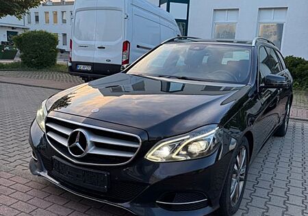 Mercedes-Benz E 220 BlueTEC T AVANTGARDE 9G-TRONIC
