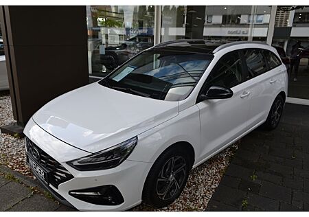 Hyundai i30 cw Intro Edition 1.6 CRDi EU6d-T DPF El. Pan
