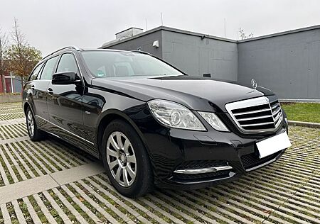 Mercedes-Benz E 300 CDI T BlueEFFICIENCY AVANTGARDE