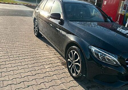 Mercedes-Benz C 250 d 4MATIC T Autom. -