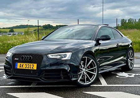 Audi RS5 4.2 FSI S tronic quattro -