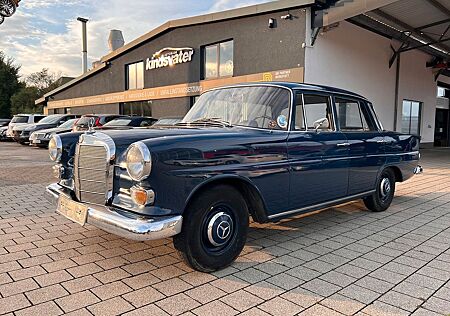 Mercedes-Benz 200 gebraucht kaufen Mercedes-Benz 200 D Automatik *TOP*