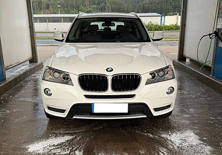 BMW X3 F25 xDrive20d - AHK Xenon Vollleder Automatik