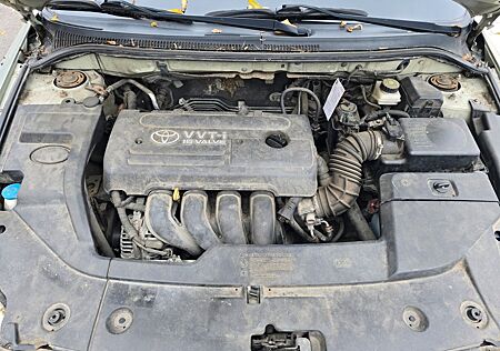 Toyota Avensis 1.8