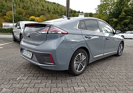 Hyundai Ioniq 1.6 GDI Style-Paket Plug-In Hybrid*LED*Nav