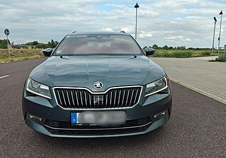 Skoda Superb Combi 2.0 TDI 4x4 L&K | Vollausstattung