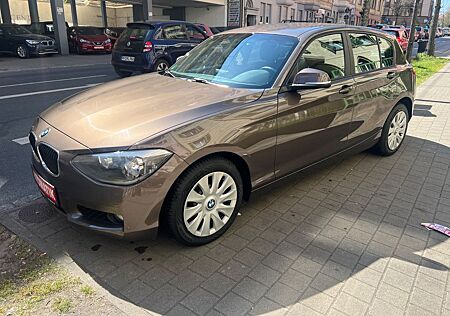 BMW 116 Baureihe 1 Lim. 5-trg. i 2.HAND SCHECKHE