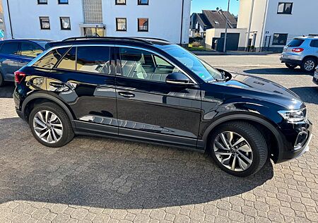 VW T-Roc Volkswagen 2.0 TDI DSG MOVE, NAVI, STANDH., AHK