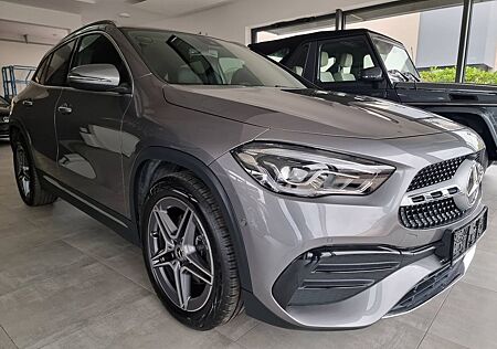 Mercedes-Benz GLA 220 GLA 200/220d AMG 4Matic Leder Pano LED Keyless