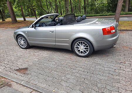 Audi A4 2.4 Cabriolet -