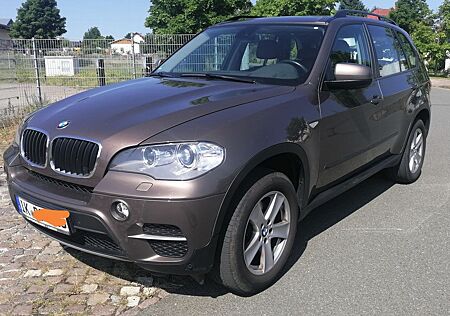 BMW X5 xDrive30d - Xenon,Kamera,Head-Up,Scheckh,ACC
