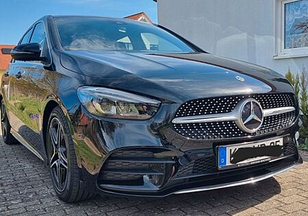Mercedes-Benz B 180 - AMG Line