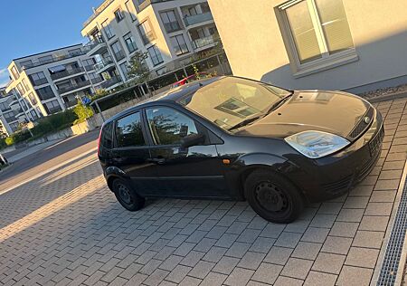Ford Fiesta 1.4 16V Ghia Ghia