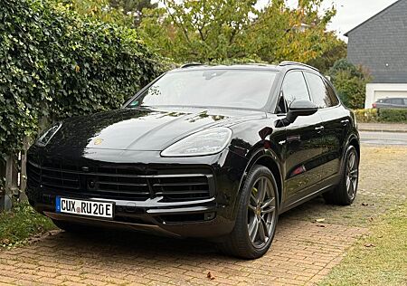 Porsche Cayenne E-Hybrid - Vollausstattung, - 1. Hand