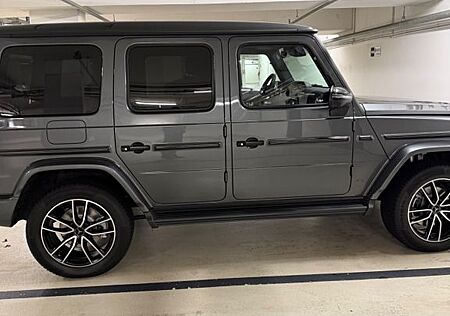 Mercedes-Benz G 450 d -