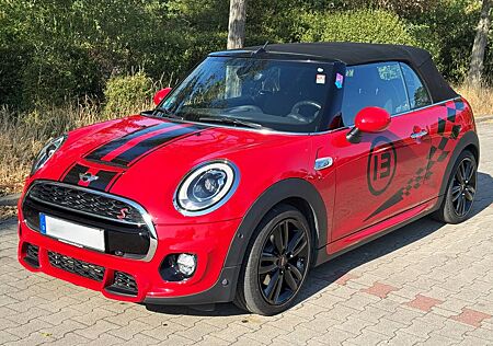 Mini Cooper S Cabrio JCW-Paket