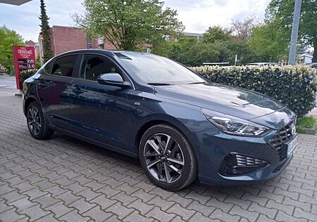 Hyundai i30 1.5 T-GDI DCT Fastback