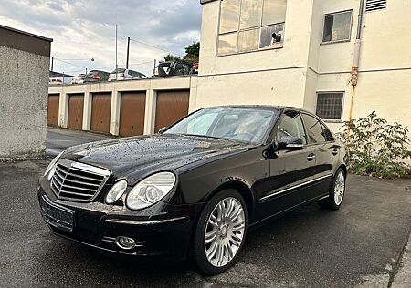 Mercedes-Benz E 230 E -Klasse Lim. Avantgarde/aut/leder/navi