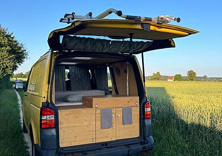 VW T5 Transporter Volkswagen T5 Camper