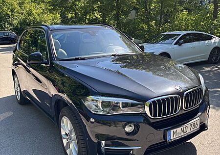 BMW X5 xDrive30d - 7-Sitzer - Scheckheft - Head-Up